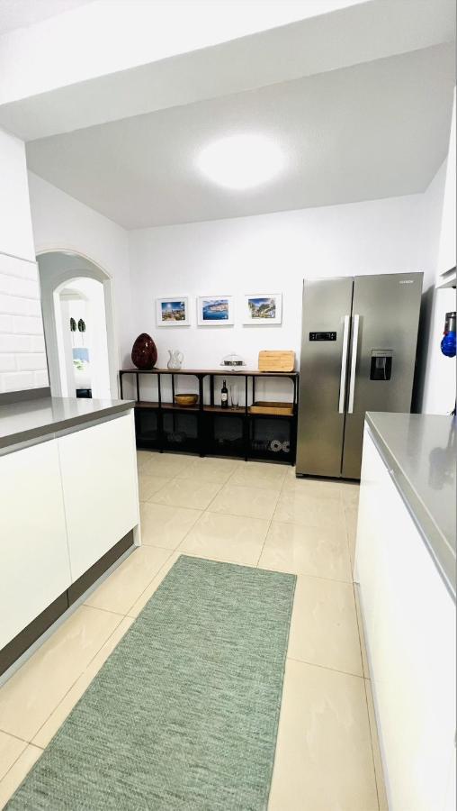 Enchanting House South Tenerife, Sea View Apartment *